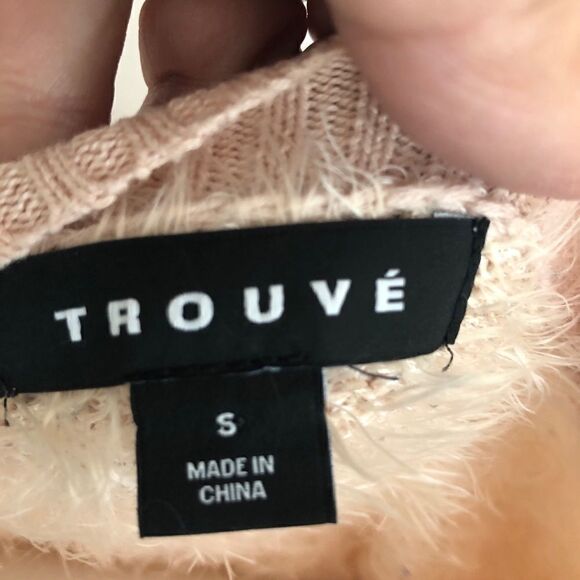 3/$25 TROUVE Knit and Sequin Pink Sweater.Size S - Picture 2 of 11